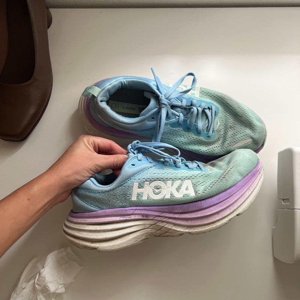 HOKA Women's Bondi 8 Running Shoes